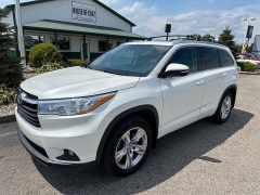 Used 2016 Toyota Highlander 4d SUV AWD Limited at House of Carz near Rochester, IN