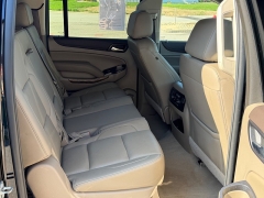 Used 2019  GMC Yukon XL 4d SUV 4WD SLT at House of Carz near Rochester&comma; IN