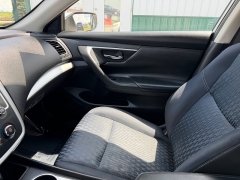 Used 2016  Nissan Altima 4d Sedan 2&period;5L S at House of Carz near Rochester&comma; IN