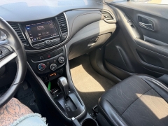 Used 2020  Chevrolet Trax 4d SUV AWD LT at House of Carz near Rochester&comma; IN