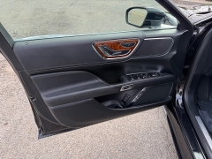 Used 2019  Lincoln Continental 4d Sedan AWD Select at House of Carz near Rochester&comma; IN