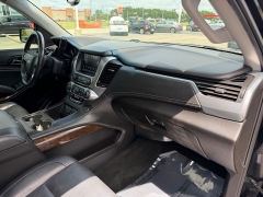 Used 2017  Chevrolet Tahoe 4d SUV 4WD LT at House of Carz near Rochester&comma; IN
