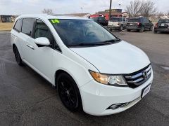 Used 2014  Honda Odyssey 4d Wagon EX-L at House of Carz near Rochester&comma; IN