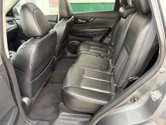 Used 2019  Nissan Rogue 4d SUV AWD SL at House of Carz near Rochester&comma; IN