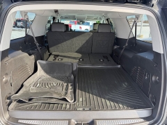 Used 2019  Chevrolet Suburban 4d SUV 4WD LT at House of Carz near Rochester&comma; IN