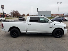Used 2018  Ram 1500 4WD Crew Cab Sport Longbed at House of Carz near Rochester&comma; IN
