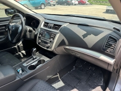 Used 2017 Nissan Altima 4d Sedan 2.5L SV at House of Carz near Rochester, IN