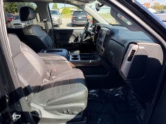 Used 2018 GMC Sierra 1500 4WD Crew Cab Denali at House of Carz near Rochester, IN