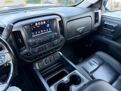 Used 2017  GMC Sierra 1500 4WD Double Cab SLT at House of Carz near Rochester&comma; IN