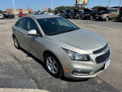 Used 2016 Chevrolet Cruze Limited 4d Sedan LT w/1LT Auto at House of Carz near Rochester, IN