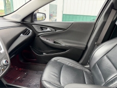 Used 2021  Chevrolet Malibu 4dr Sdn LT at House of Carz near Rochester&comma; IN