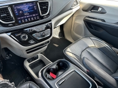 Used 2019 Chrysler Pacifica 4d Wagon Limited at House of Carz near Rochester, IN