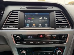 Used 2016  Hyundai Sonata 4d Sedan SE at House of Carz near Rochester&comma; IN