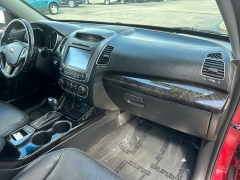 Used 2015 Kia Sorento 4d SUV FWD SX at House of Carz near Rochester, IN