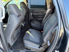 Used 2017  Chevrolet Traverse 4d SUV FWD LT w/1LT at House of Carz near Rochester, IN