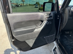 Used 2017 Jeep Wrangler Unlimited 4d Convertible Rubicon at House of Carz near Rochester, IN