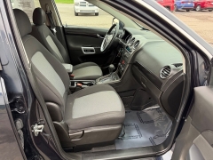 Used 2014  Chevrolet Captiva Sport 4d SUV FWD LS2 at House of Carz near Rochester&comma; IN