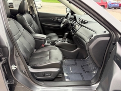 Used 2019  Nissan Rogue 4d SUV AWD SL at House of Carz near Rochester&comma; IN