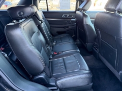 Used 2018  Ford Explorer 4d SUV 4WD Limited at House of Carz near Rochester&comma; IN