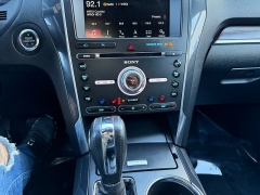 Used 2018  Ford Explorer 4d SUV 4WD Limited at House of Carz near Rochester&comma; IN