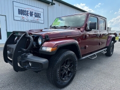 Used 2021 Jeep Gladiator Willys 4x4 at House of Carz near Rochester, IN