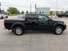 Used 2014  Nissan Frontier 4WD Crew Cab SV Auto at House of Carz near Rochester&comma; IN