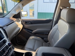 Used 2019  GMC Yukon XL 4d SUV 4WD SLT at House of Carz near Rochester&comma; IN