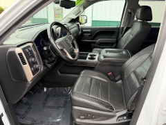 Used 2016  GMC Sierra 1500 4WD Crew Cab Denali at House of Carz near Rochester&comma; IN