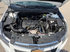 Used 2013  Chevrolet Cruze 4d Sedan LTZ at House of Carz near Rochester&comma; IN