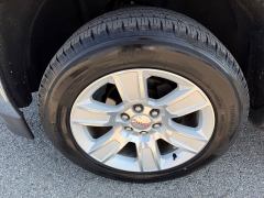 Used 2018  GMC Sierra 1500 4WD Double Cab SLE at House of Carz near Rochester&comma; IN