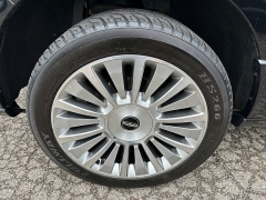 Used 2017 Lincoln Navigator L 4d SUV 4WD Select at House of Carz near Rochester, IN