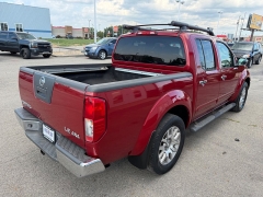 Used 2010  Nissan Frontier 4WD Crew Cab LE at House of Carz near Rochester&comma; IN