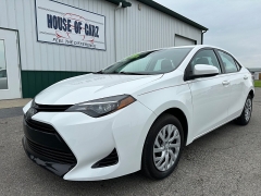 Used 2018 Toyota Corolla 4d Sedan LE at House of Carz near Rochester, IN