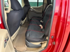 Used 2010  Nissan Frontier 4WD Crew Cab LE at House of Carz near Rochester&comma; IN