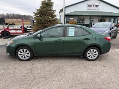 Used 2014  Toyota Corolla 4d Sedan LE at House of Carz near Rochester&comma; IN