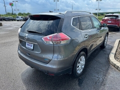Used 2015 Nissan Rogue 4d SUV AWD SL at House of Carz near Rochester, IN