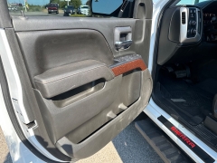 Used 2017 GMC Sierra 1500 4WD Crew Cab SLE at House of Carz near Rochester, IN