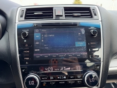 Used 2019  Subaru Outback 4d SUV 2&period;5i Premium at House of Carz near Rochester&comma; IN