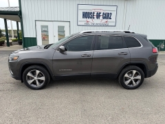 Used 2019  Jeep Cherokee 4d SUV 4WD Limited 3&period;2L at House of Carz near Rochester&comma; IN