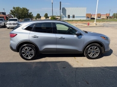 Used 2022  Ford Escape SEL AWD at House of Carz near Rochester&comma; IN