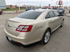 Used 2017  Ford Taurus 4d Sedan FWD Limited V6 at House of Carz near Rochester&comma; IN