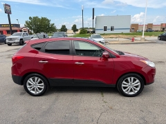 Used 2012  Hyundai Tucson 4d SUV FWD Limited at House of Carz near Rochester&comma; IN