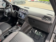 Used 2021  Volkswagen Tiguan 2&period;0T SE R-Line Black 4MOTION at House of Carz near Rochester&comma; IN