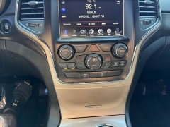 Used 2015  Jeep Grand Cherokee 4d SUV 4WD Laredo at House of Carz near Rochester&comma; IN