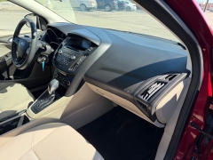 Used 2016  Ford Focus 4d Sedan SE at House of Carz near Rochester&comma; IN