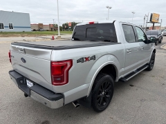 Used 2015  Ford F-150 4WD Supercrew Lariat 5 1&sol;2 at House of Carz near Rochester&comma; IN