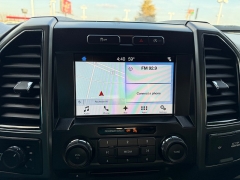 Used 2018  Ford F-150 4WD SuperCrew XLT 5 1&sol;2 at House of Carz near Rochester&comma; IN