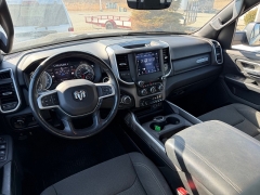 Used 2021  Ram 1500 Big Horn 4x4 Crew Cab 5'7" Box at House of Carz near Rochester&comma; IN