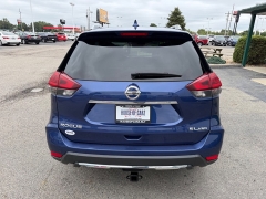 Used 2018  Nissan Rogue 4d SUV AWD SL at House of Carz near Rochester&comma; IN