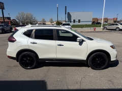 Used 2019  Nissan Rogue 4d SUV AWD SL at House of Carz near Rochester&comma; IN